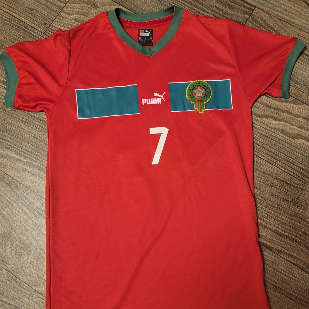 Puma Red Men's Shirt with Green Accents